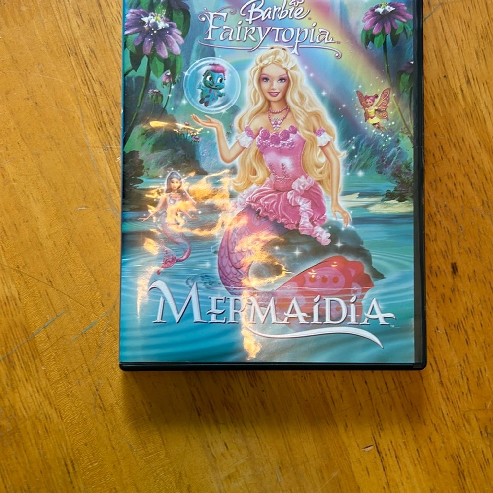 Barbie Fairytopia Mermaidia DVD with Blue and Purple Cover